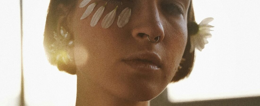 🌿 Clean Girl Aesthetic Essentials on Amazon – Must-Have Finds for a Minimalist Beauty Routine